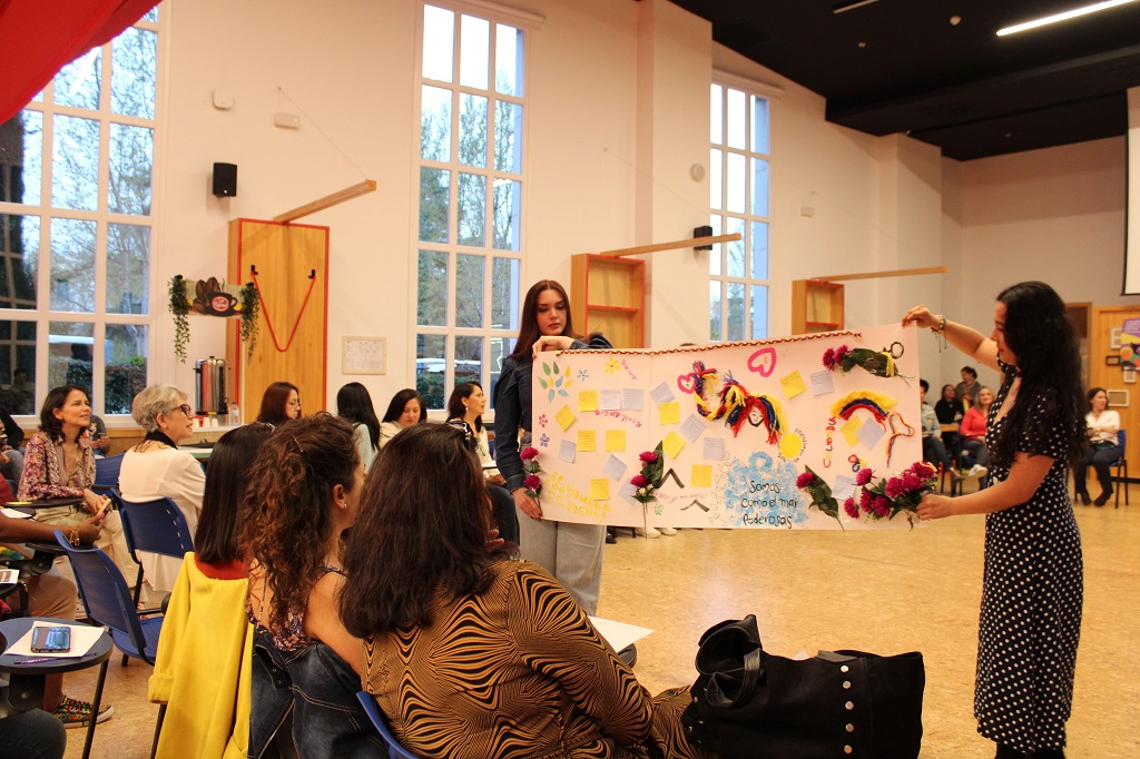 El Consulado de Colombia en Madrid acompaña la Mesa de Trabajo de Mujeres en conmemoración del 8M