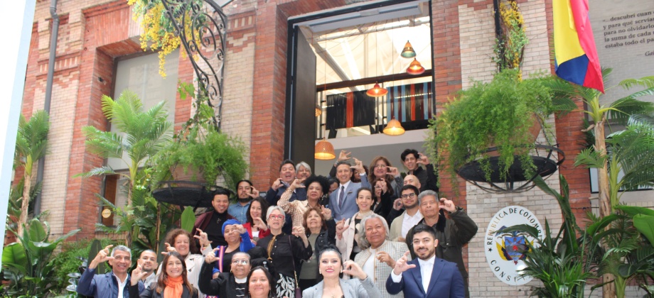 Nuevo jefe de misión en el Consulado de Colombia en Madrid lidera encuentro consular en favor de la comunidad colombiana